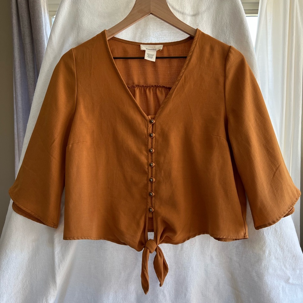 URBAN Romantics Terracotta 3/4 Sleeve Button-Up Cropped Blouse